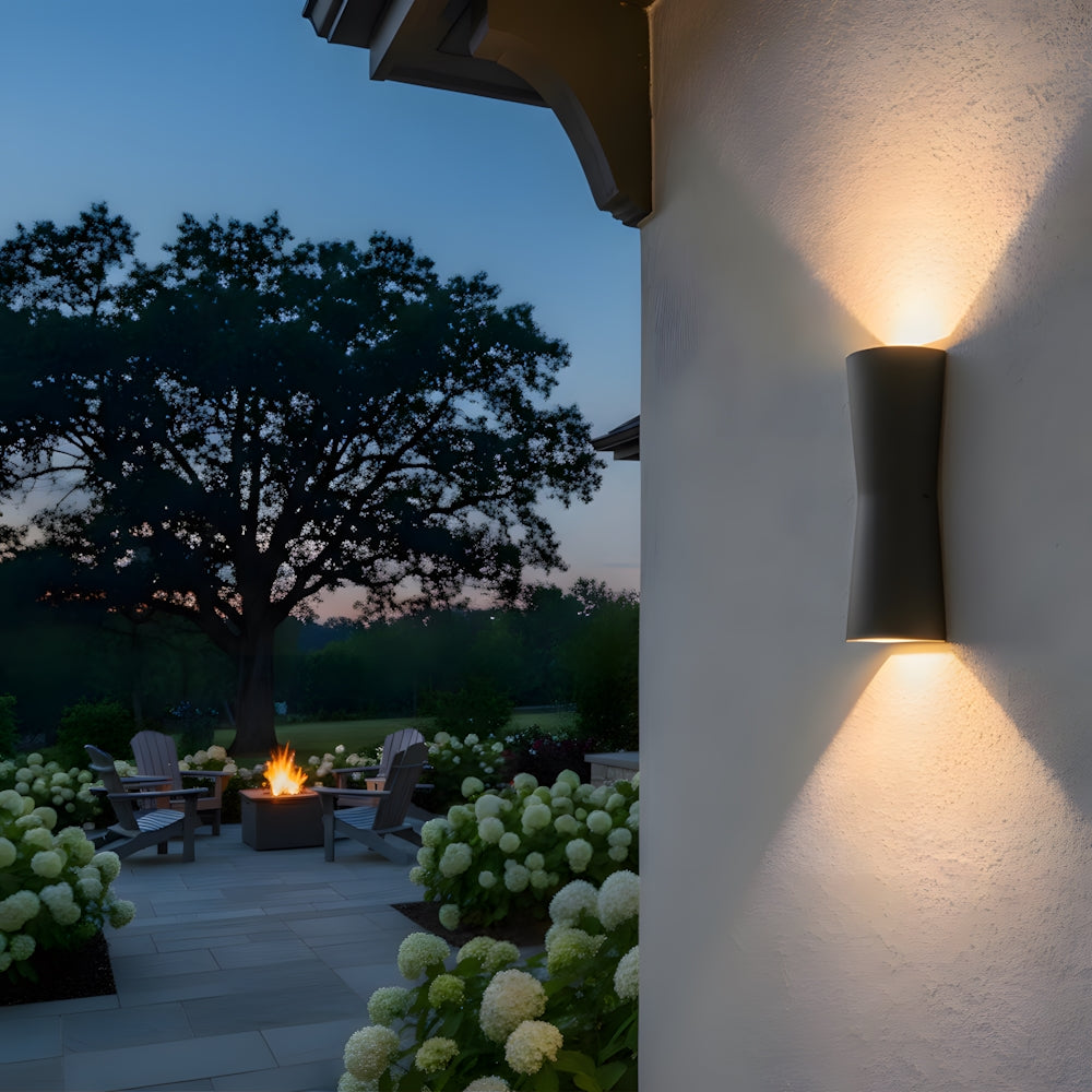 Classic Minimalist Torch-Shaped Metal LED Outdoor Wall Lamp
