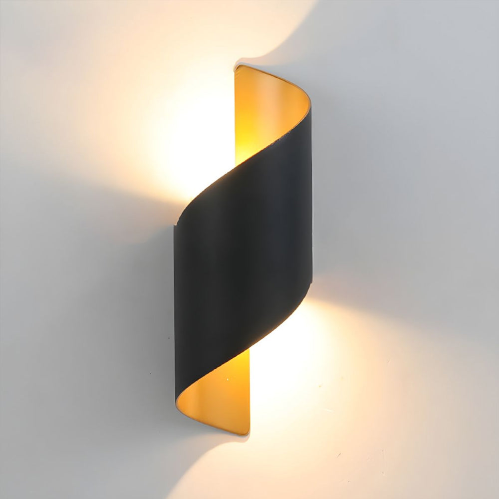 Postmodern Unique Outdoor Metal Wall Lamp